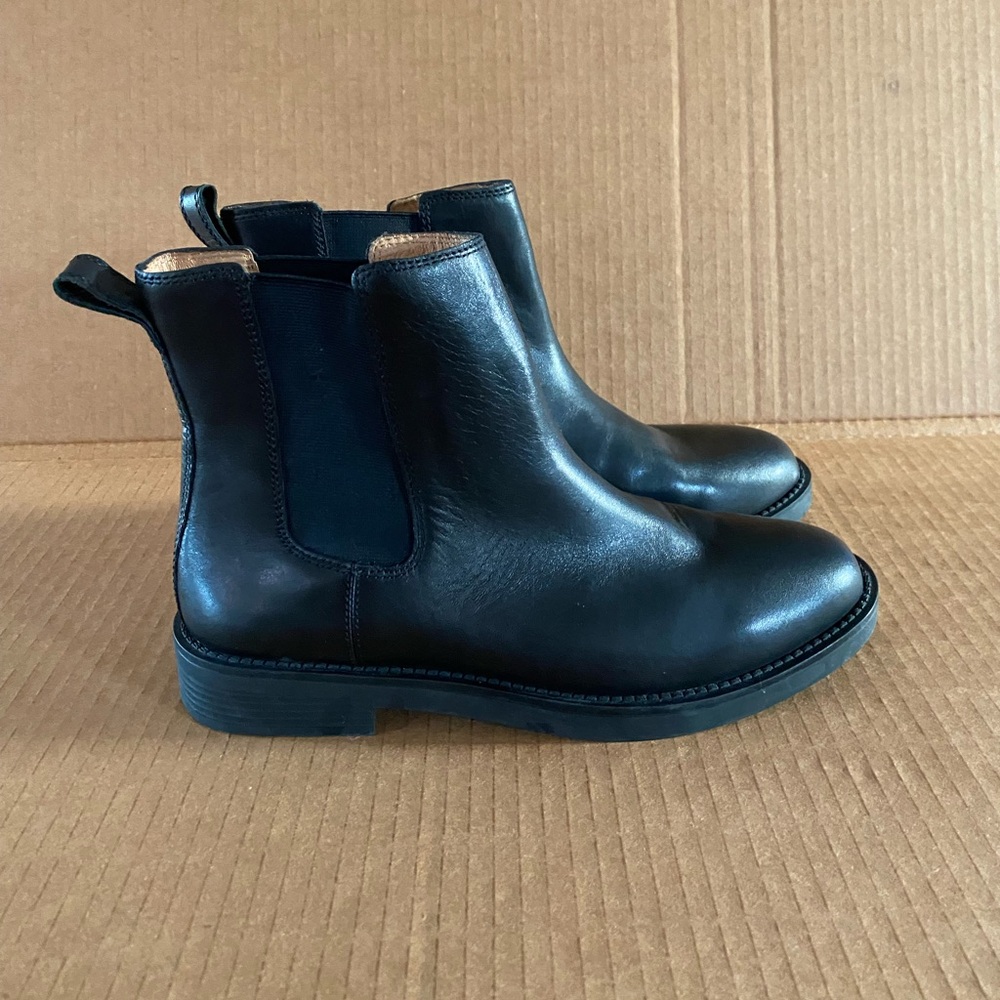 Madewell Women's Bradley Chelsea Lugsole Boot Black | US 8.5